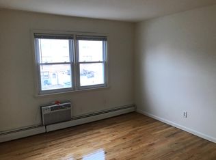 209 Warren St APT 1, Harrison, NJ 07029