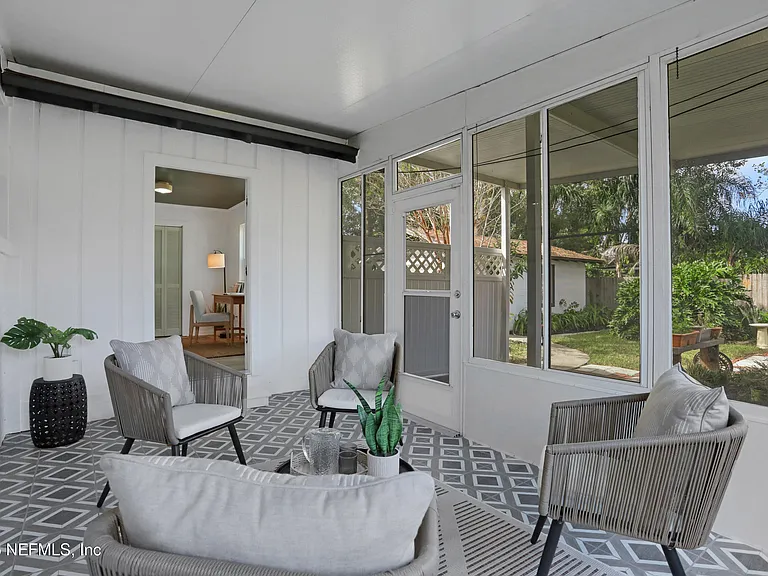 4725 French St — Photo 18