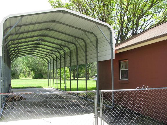 4th image of 2990 Florence Dr