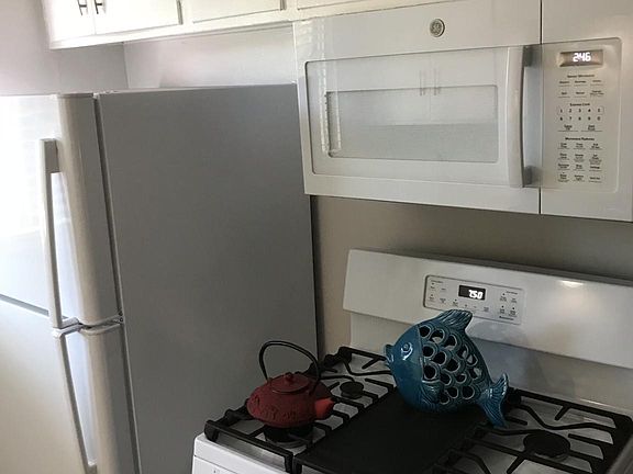 2nd image of 109 N Fairway Ln APT 14