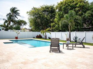5432 Sandhurst Cir S, Lake Worth, FL 33463