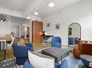 849 S Broadway #403, Los Angeles, CA