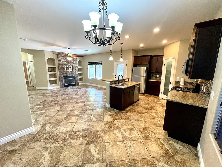 2448 Cliff Rose Way — Photo 11