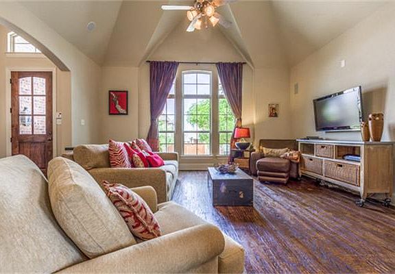 4th image of 2504 Lady Amide Ln