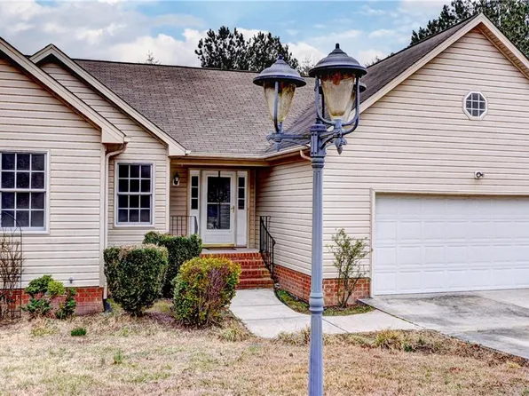 6021 Tuckers Pines Ln, Barhamsville, VA 23011