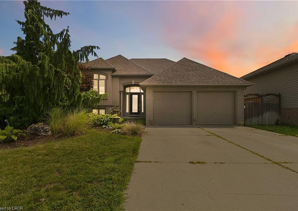 1st image of 33 Stratford Ter