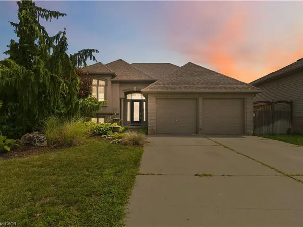 33 Stratford Ter, Brantford, ON N3T 6P6