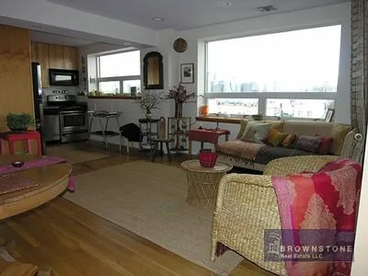 Sold by Brownstone Real Estate | media 4