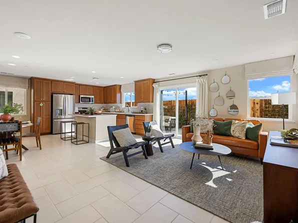 469 Quarto Dr, Turlock, CA 95380