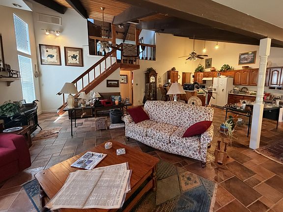 4th image of 541 S Cottonwood Dr