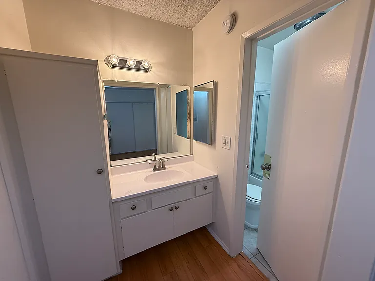 7410 Kester Ave #202 — Photo 10