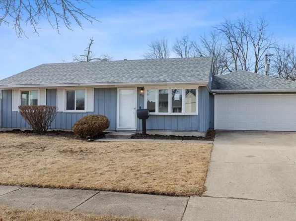 410 Chase Ter, Streamwood, IL 60107