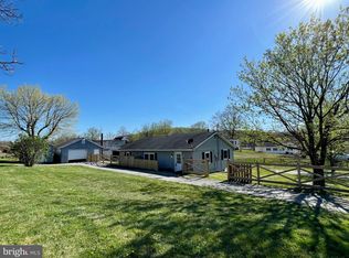 6 Conner Bowers Rd, Hedgesville, WV 25427
