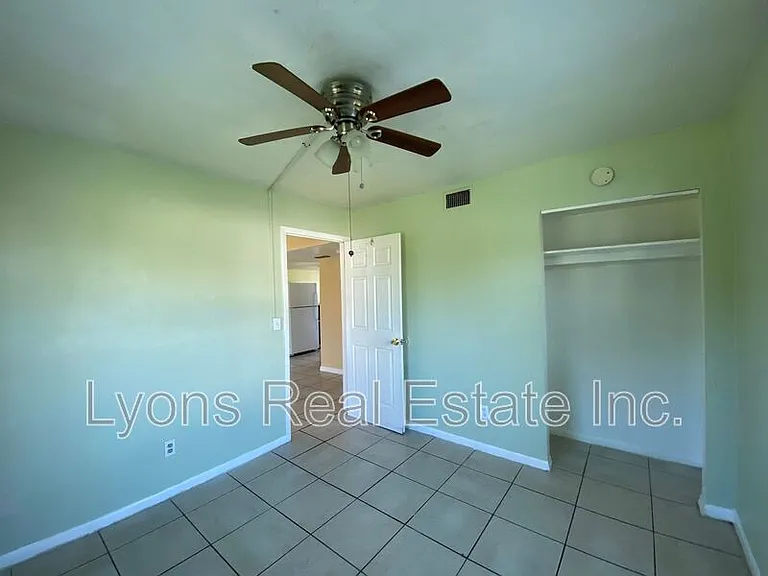 3323 Canal St #A — Photo 11