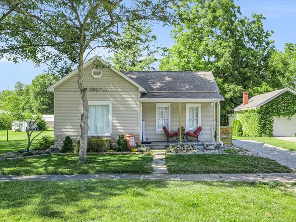 308 E Van Buren St, Philo, IL 61864