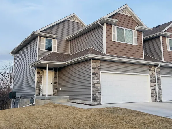 8230 Broken Ridge Dr, Lincoln, NE 68526