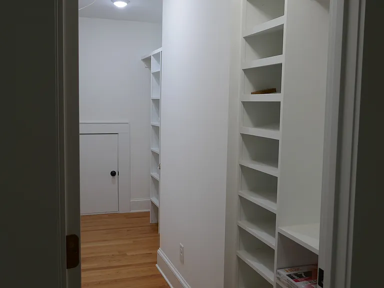 73 Mortimer St SE — Photo 9