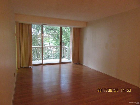 3rd image of 5802 Nicholson Ln APT 601