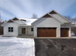 6894 186th St, Chippewa Falls, WI 54729