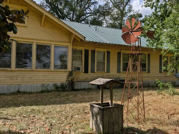 524 W 7th St, Bradley, AR 71826
