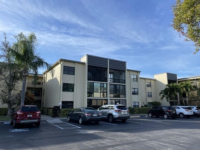 1st image of 14130 Rosemary Ln APT 1319