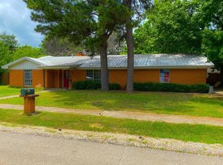 418 S Hill St, Pilot Point, TX 76258