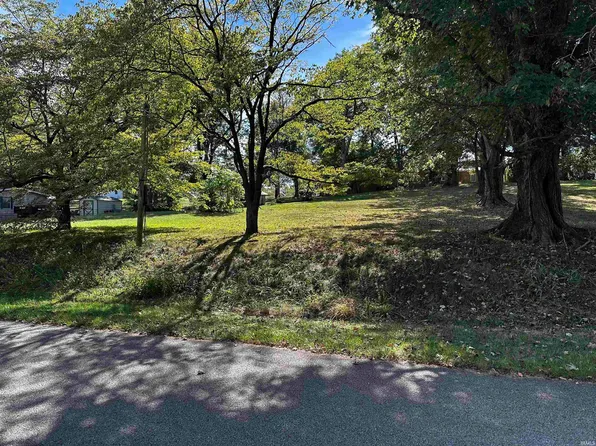 237 E Chestnut St, Chrisney, IN 47611