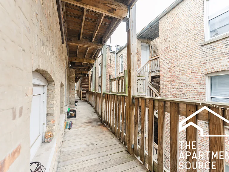 5662 N Ridge Ave #2L — Photo 7