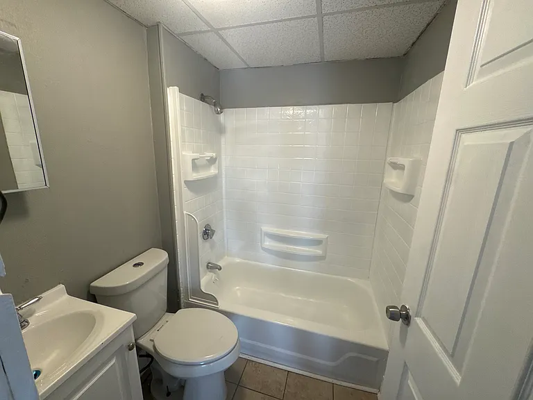 94 E Main St #3L — Photo 6