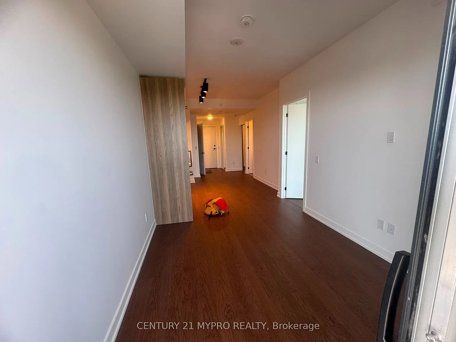 2 bed, $3,600 — Photo 2