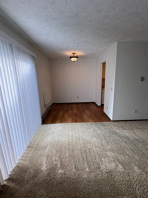 2 bed, 792 sqft, $945 — Photo 3