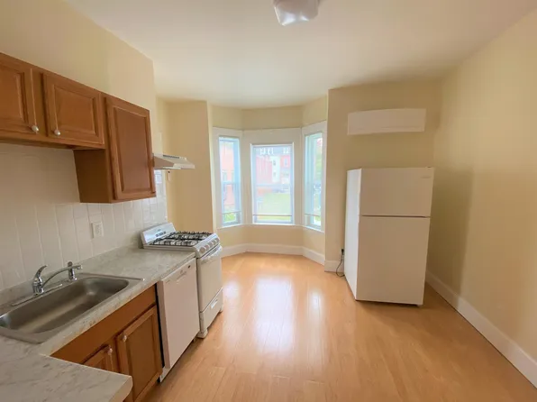 57 Bishop Allen Dr #2, Cambridge, MA 02139