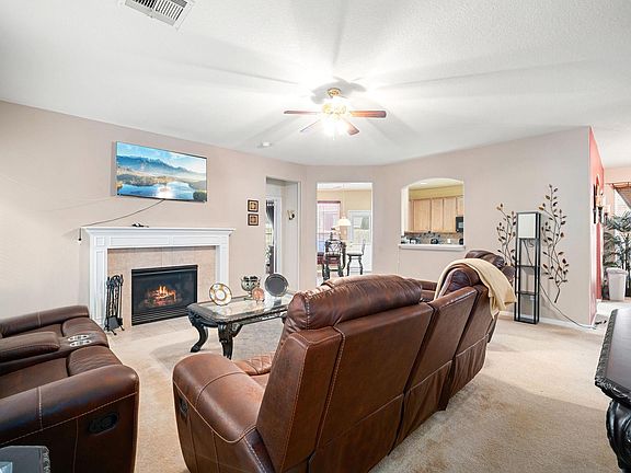 5th image of 8315 Chicory Dr
