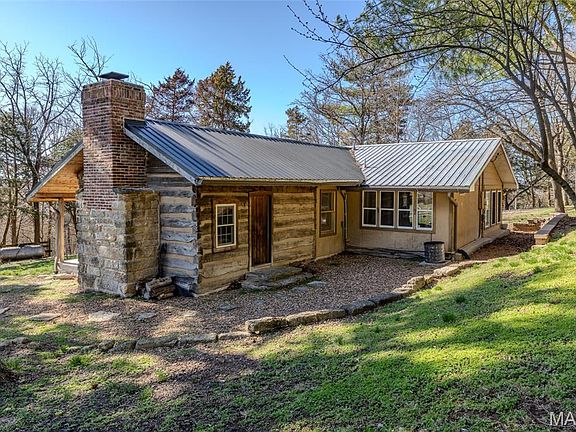 5th image of 2104 Grand Army Rd