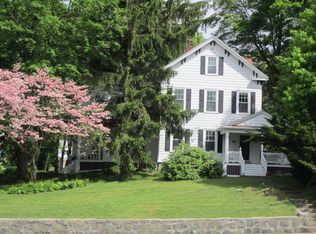 1633 Centre St, West Roxbury, MA 02132