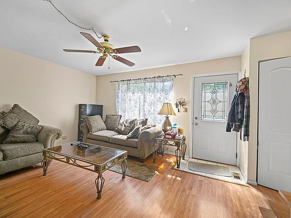 3rd image of 1093 Rainwood Dr #1093