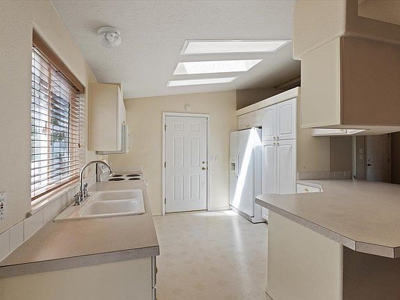 5th image of 4433 S Sunny Creek Cir