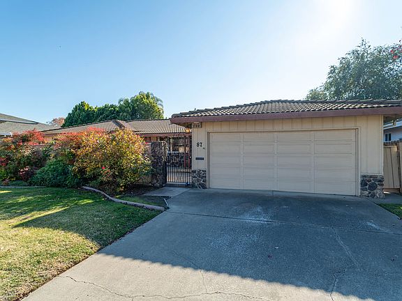 2nd image of 87 Parklite Cir