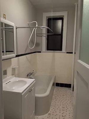 Rented by Talent Real Estate Inc. | media 6