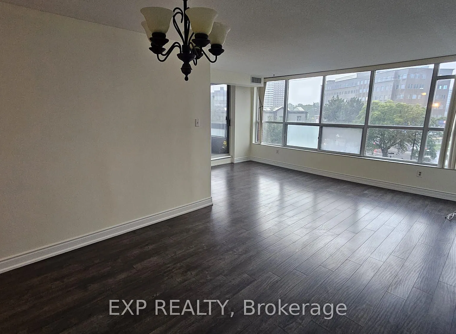 2 bed, $2,800 — Photo 3