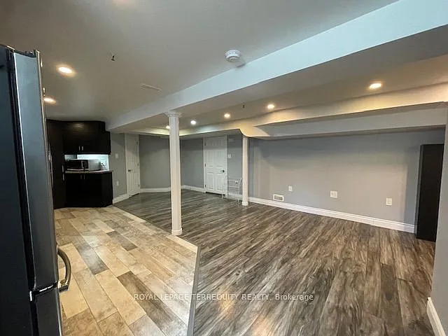 482 Camden Cir #BASEMENT — Photo 12