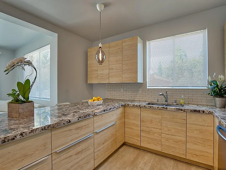 3732 Ash St — Photo 5