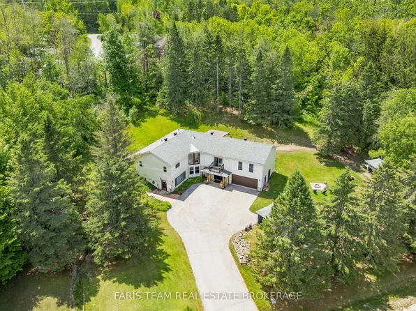 52 Old Scotia Pl, Oro Medonte, ON L3V 0R7