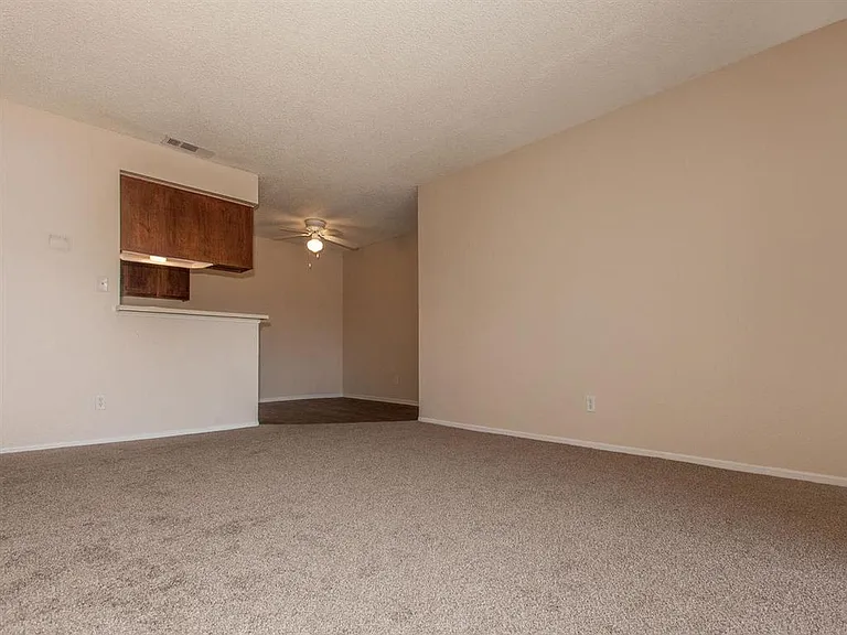 Carmel Apartments — Photo 25