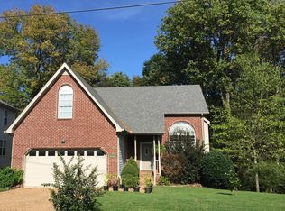 2055 Round Top Dr, Honolulu, HI 96822