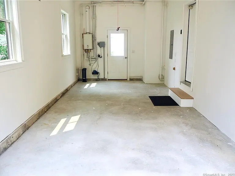 70 Seminary St #1 — Photo 23