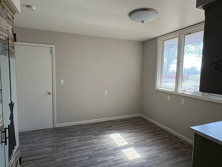 6363 S 70th St — Photo 13