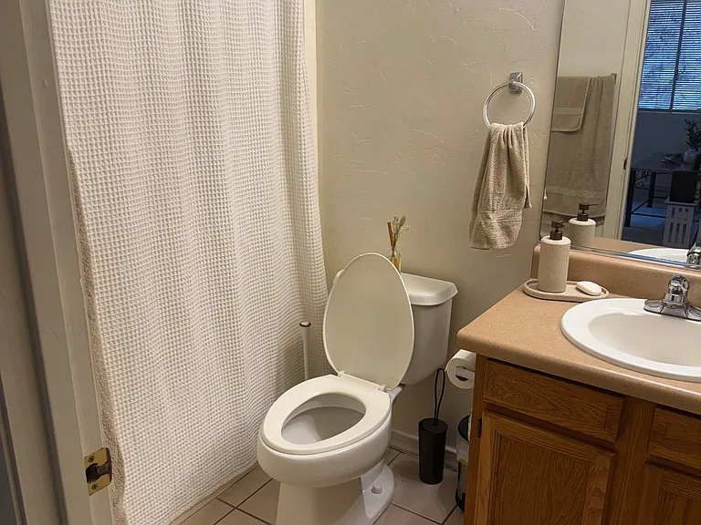 2536 N Corinthian Garden Dr #4 — Photo 11