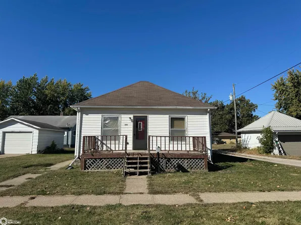 215 S 3rd St, Albia, IA 52531