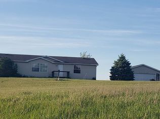 6086 Remick Rd, Blanchard, MI 49310